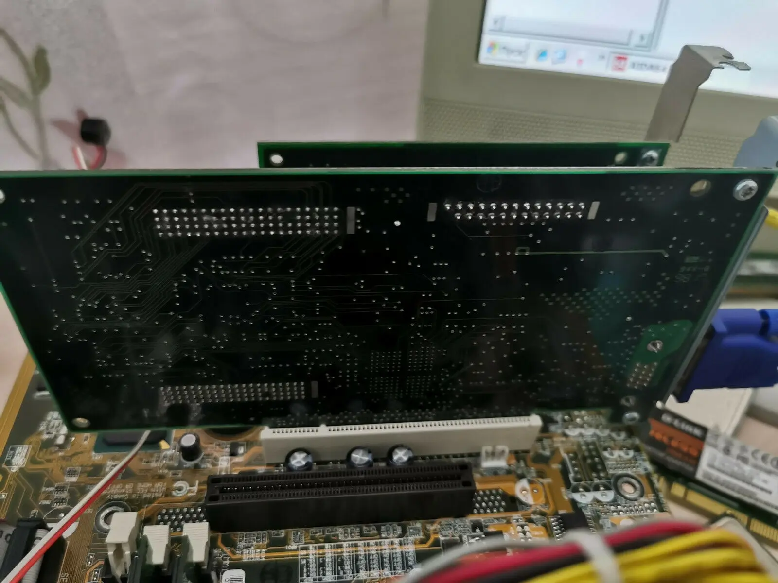 Видеокарта Matrox MGA 1164SG (MY220P/4BN/20) 4MB SGRAM PCI | Компьютеры и офис