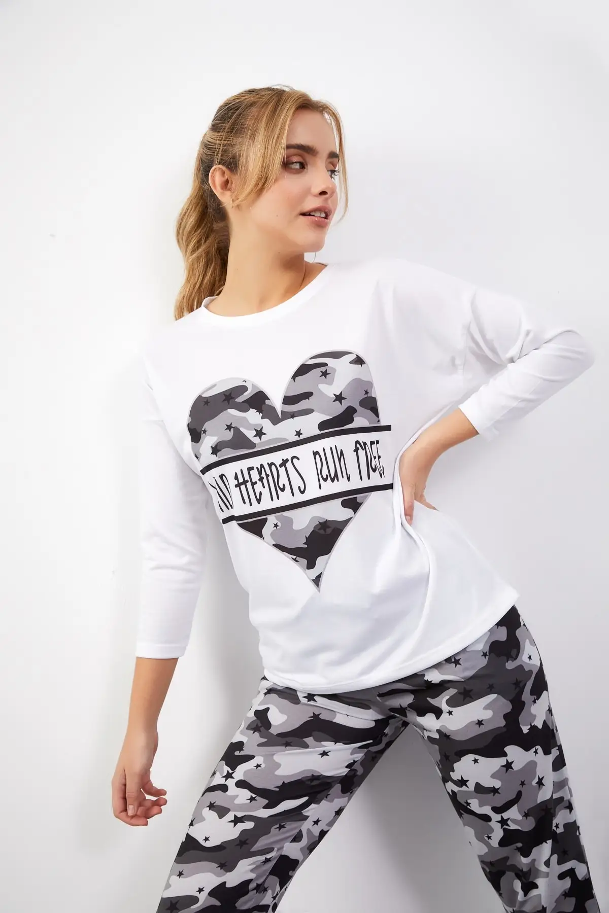 Sexy Women Self Adhesive Silicone Bra Hand Shape Strapless Backless Push Up Stick Invisible Intimates For Wedding Party Dress