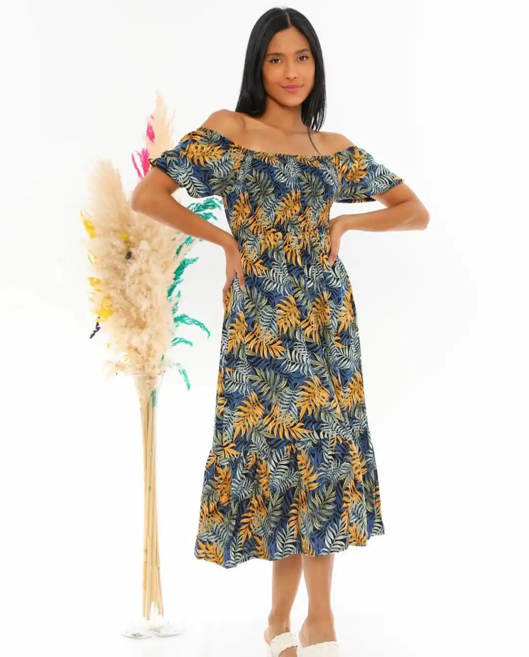 

Women's Flower Print Short Sleeve Gipeli Dress Midi Length
