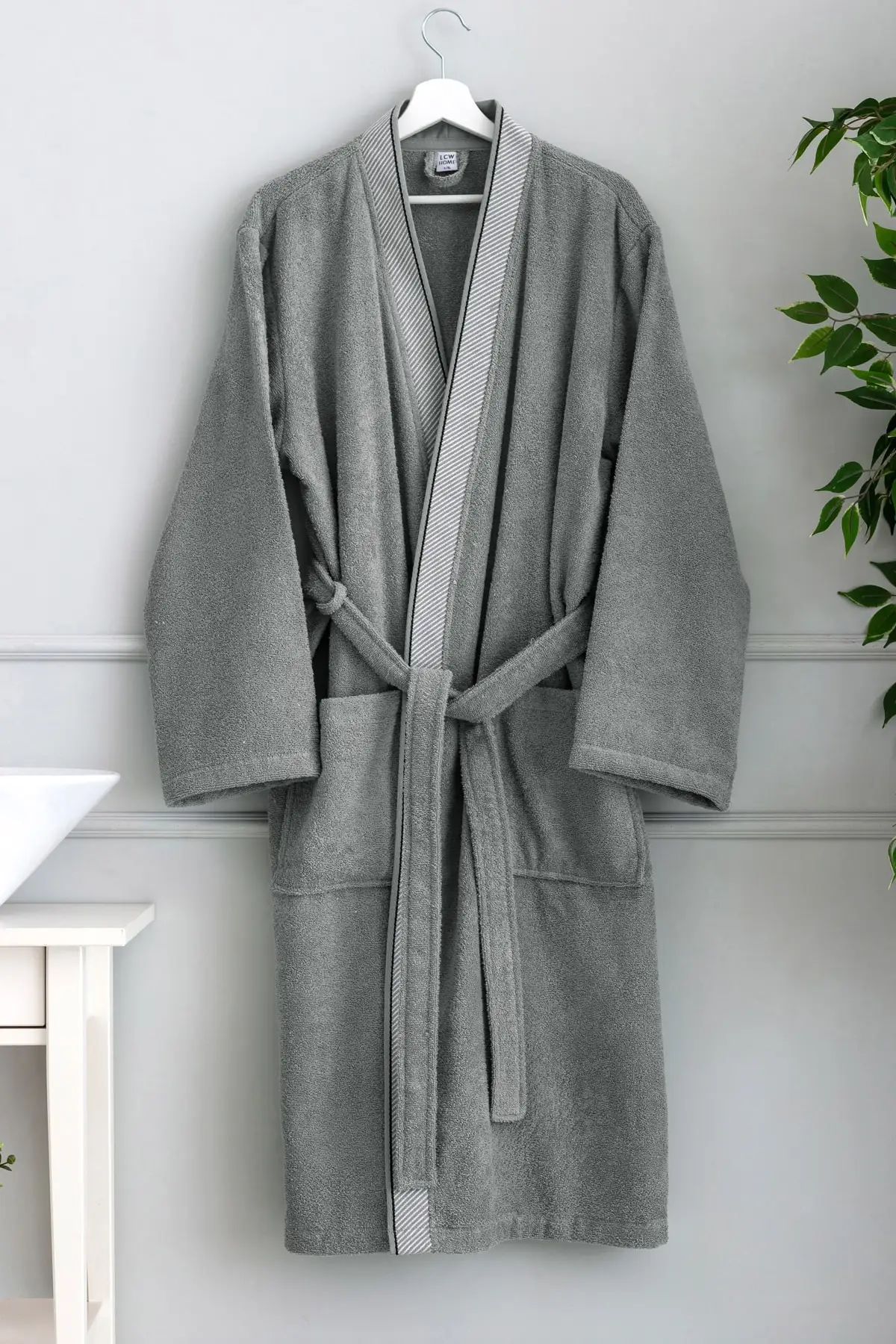 Lc Waikiki Robe Gray Color Men 'S Clothing bathing suits cotton production with pockets robe free shipping рубашка lc waikiki lc waikiki mp002xm05rxl