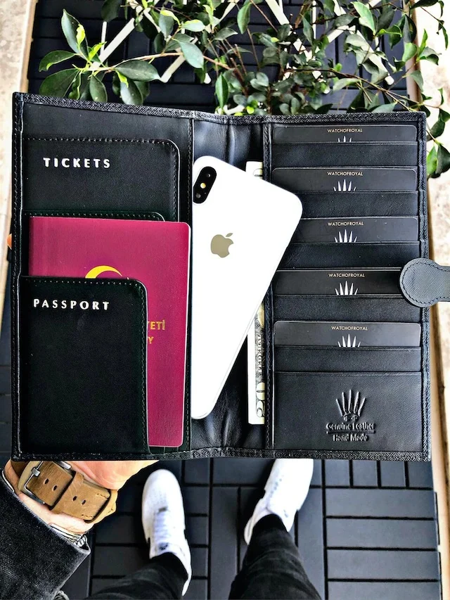 BOARDING PASS SAFFIANO BLACK WALLET 331022299