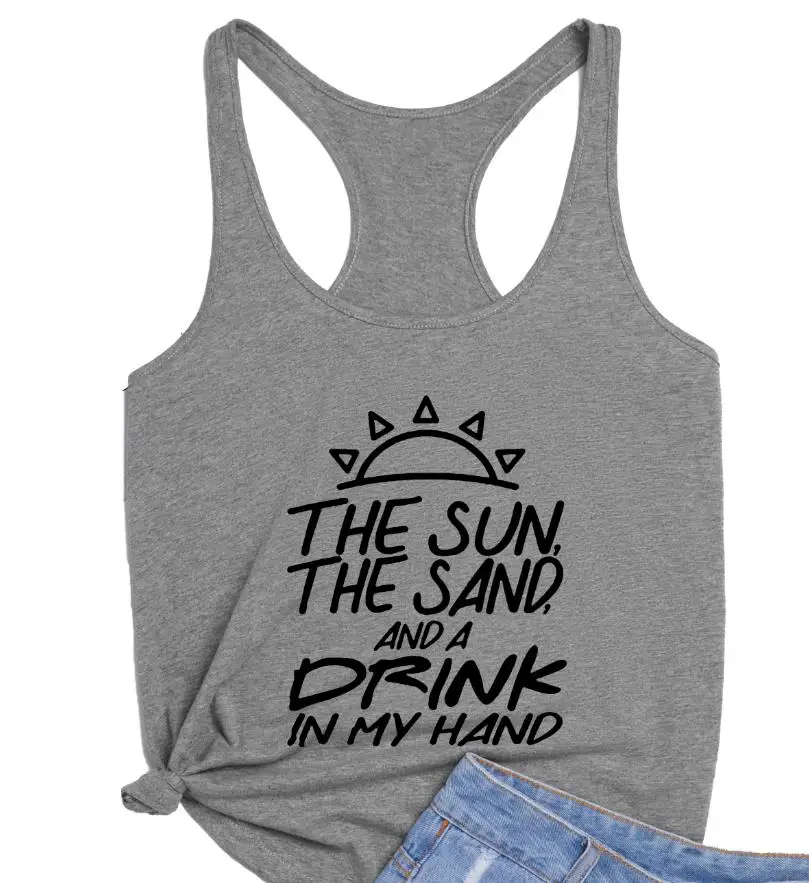 Женская майка с надписью the sun sand and a drink in my hand модная и сексуальная в пляжном стиле