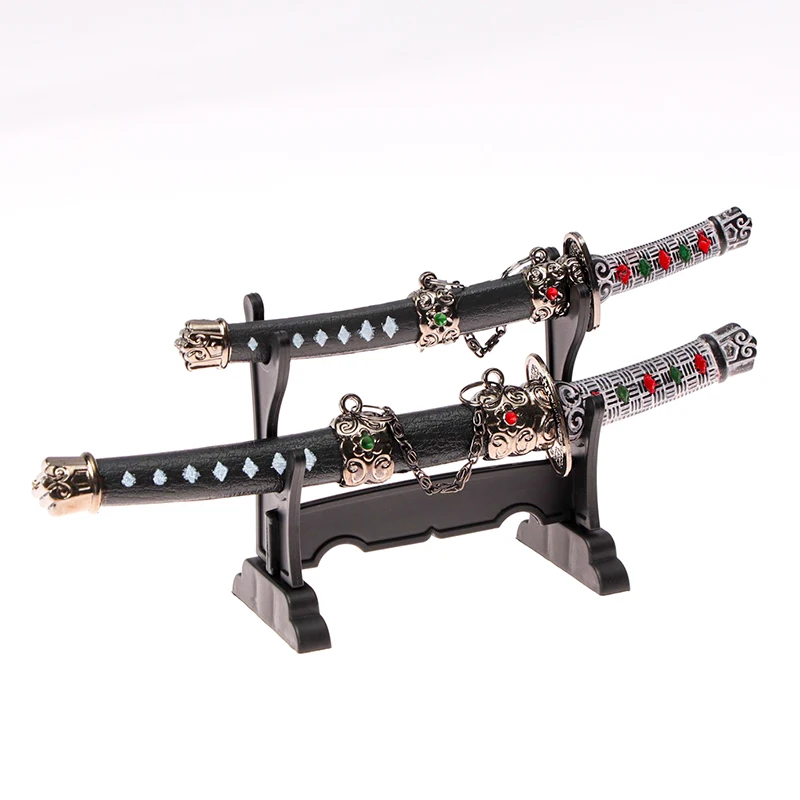 Настольный сувенир Мини катаны 2 в1 на подставке 20 16 см. |