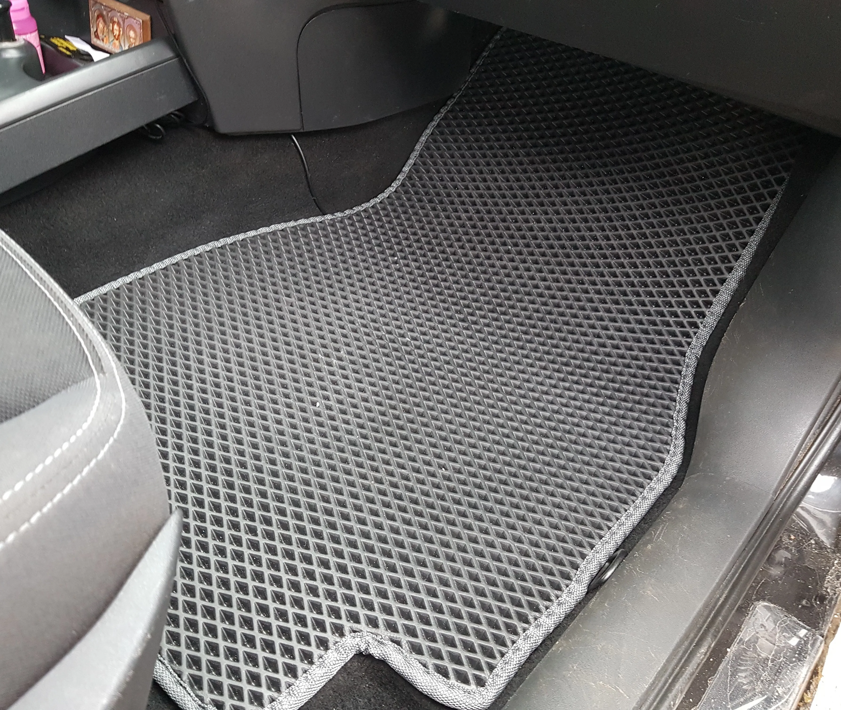 Автоковрики EVA на Рено Меган 2 поколение 2002-2008 комплект из 5 ковриков в салон |