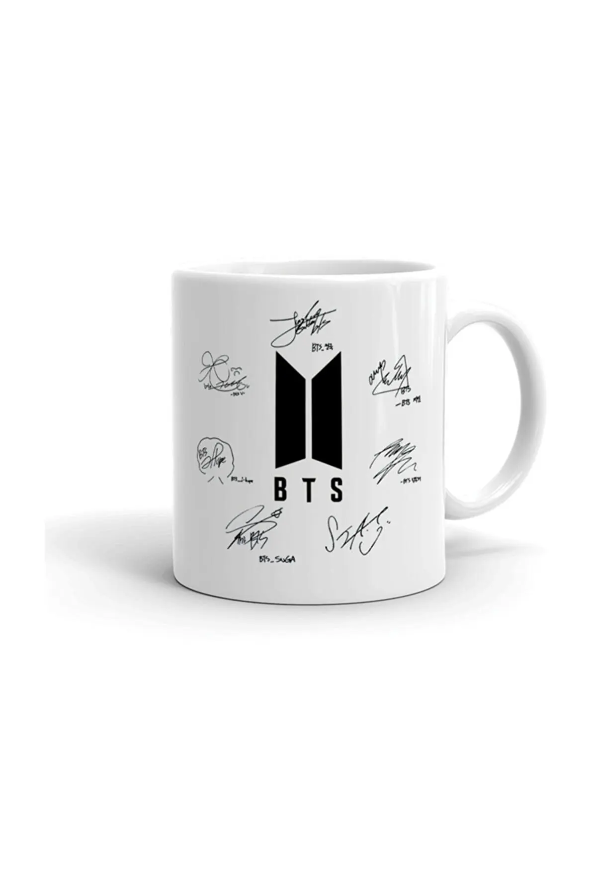 Los miembros de BTS han firmado la taza de porcelana blanca 2022 k-pop, el logotipo del grupo de música coreana es un regalo.