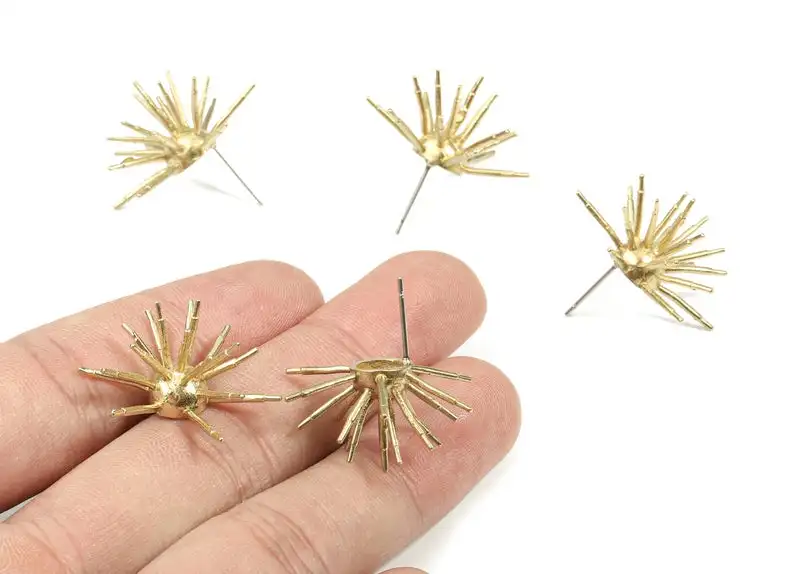 

Brass Spikes Earring Stud - Raw Brass Porcupine Earring Post - 2Pcs/Lot - Surgical Stud - 28.04x14.58x1.25mm - PP3306