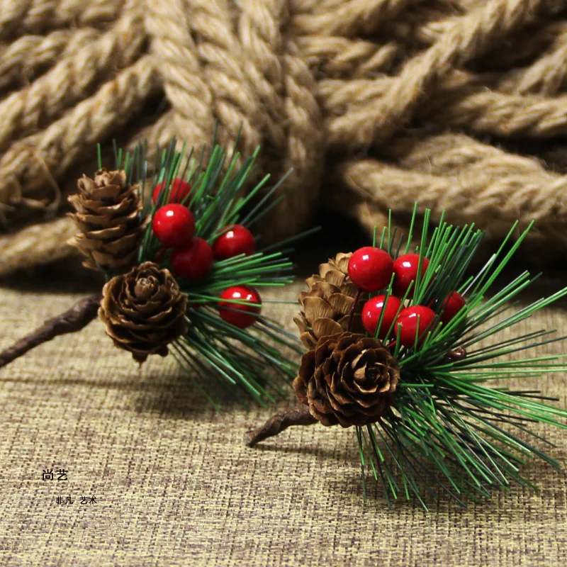 

Pine needles, mini Christmas tree accessories, gift boxes, artificial flowers, Christmas decorations, desktop decorations