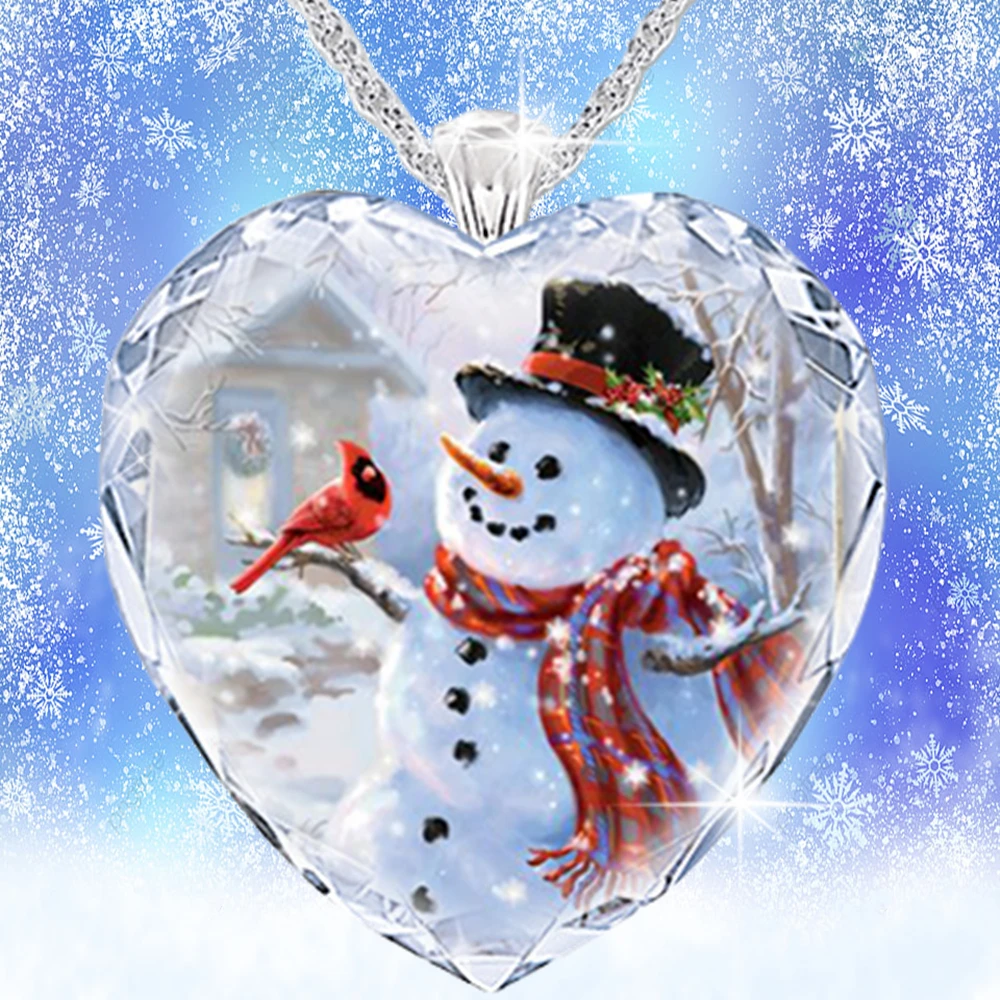 

Creative Cartoon Heart Shaped Crystal Snowman Pendant Necklace Fashion Glass Jewelry Women's Necklace Exquisite Christmas Gifts