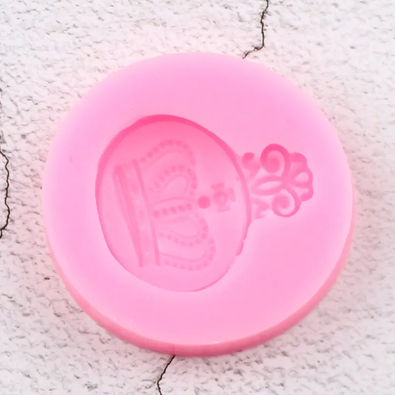 

Royal Crown Medallion Silicone Mold Cupcake Topper Fondant Cake Decorating Tools Candy Chocolate Craft Jewelry Resin Clay Moulds