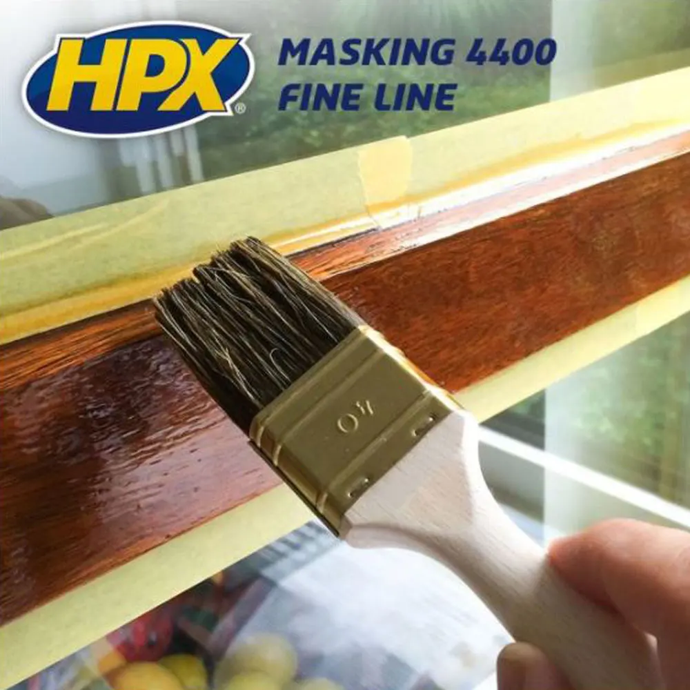 Перекраска деревянных окон. Покраска дома снаружи. Краска для пластиковых окон. Краска для окон деревянных. Эмаль по дереву.