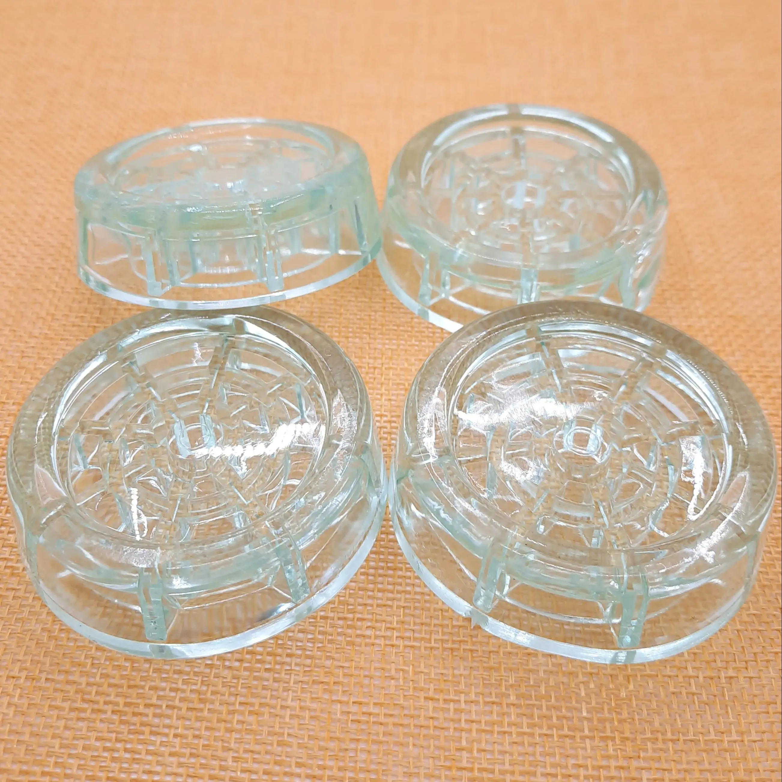 4 PCs A set of anti-vibration legs supports the washer for washing machines and refrigerators. | Обустройство дома