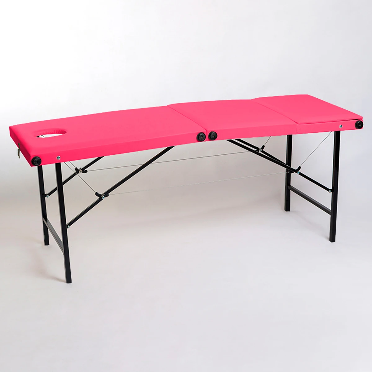 Кушетка с вырезом для лица, 3-секционная двойная поролоновая, цвет фуксия. Массажный стол для наращивания ресниц. Массажные столы и кровати. Мебель для салона.