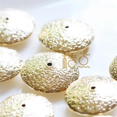 Латунные блюдца-пуховки золотистого цвета 2 шт