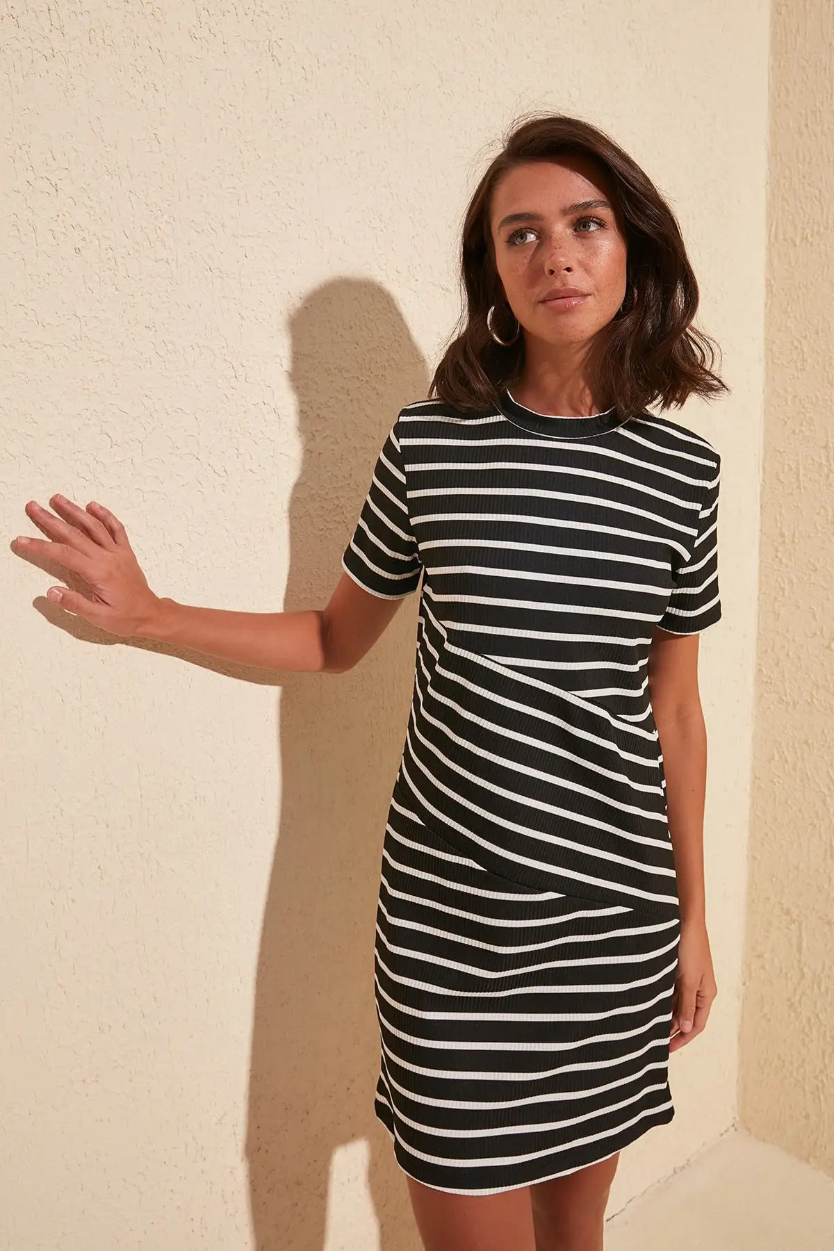 Трикотажное платье в полоску TWOSS20EL1291|Женские платья| |