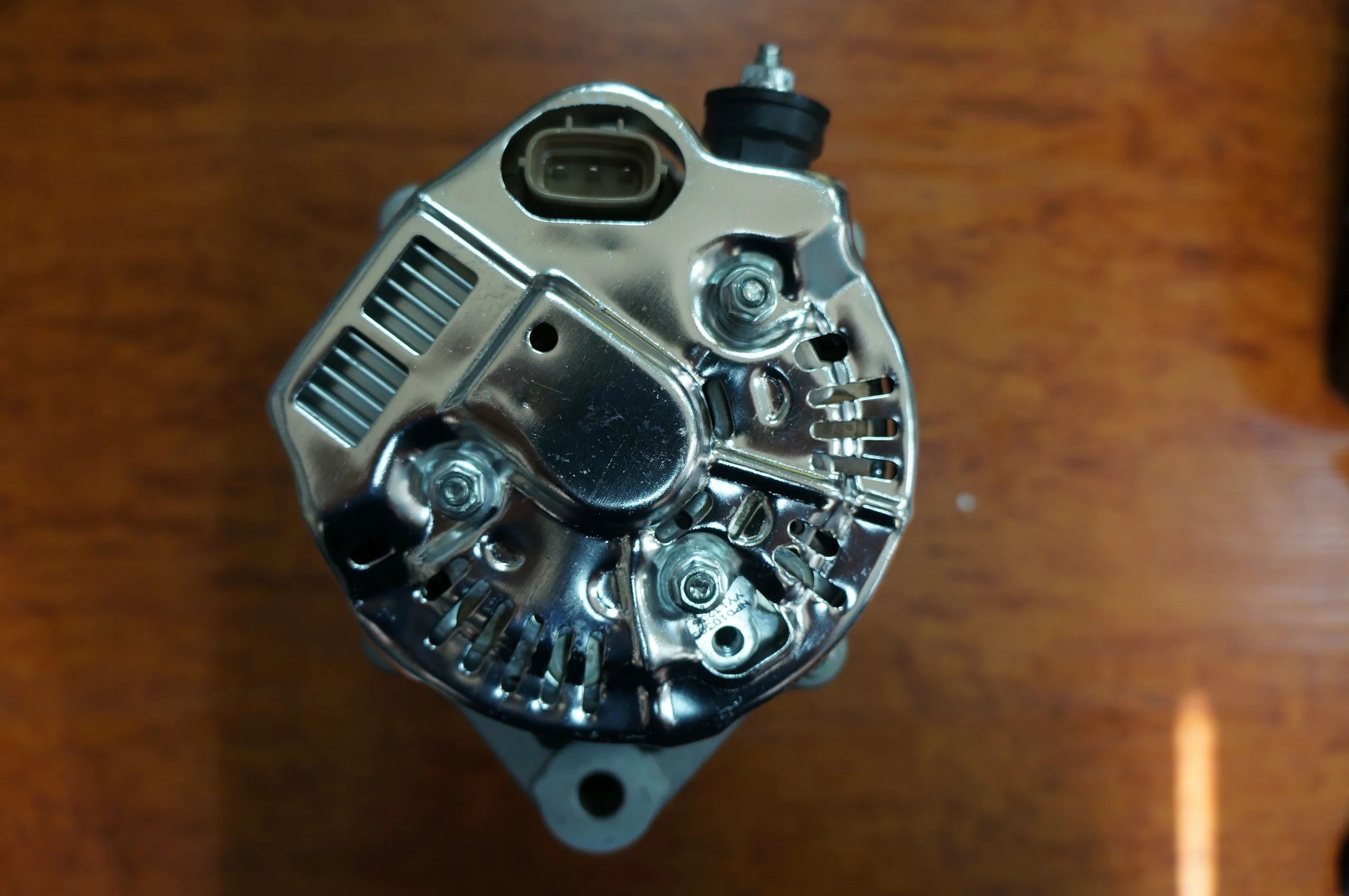 Alternator Toyota Hiace (12 V/80 A) | Alternators & Generators