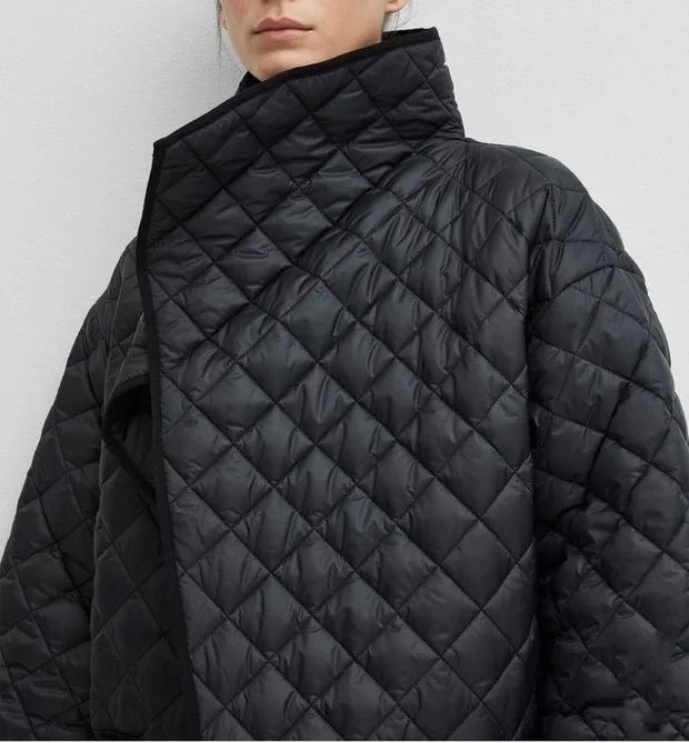 Куртка Obrix Женская Стеганая Длинная с V-образным вырезом и длинным рукавом |