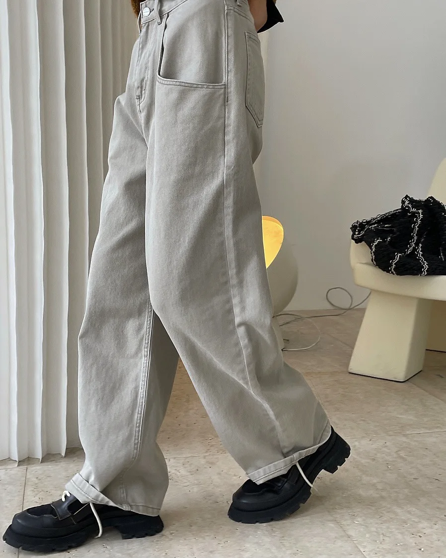 new woman straight grey classic jeans