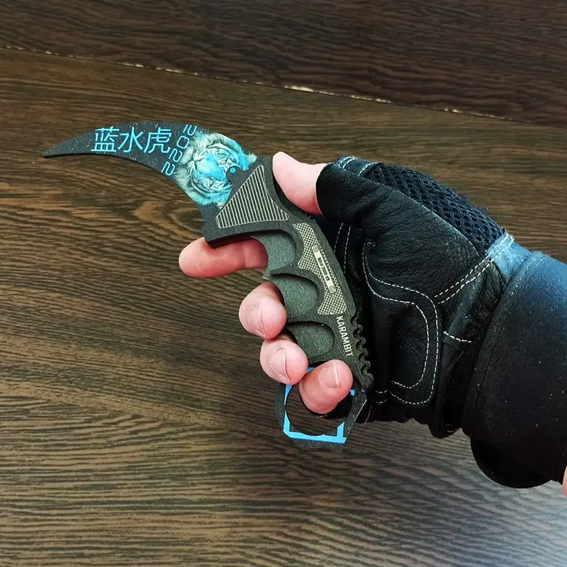 Нож Karambit камуфляж CS:GO из дерева 1:1 цветной символ года 2022 Голубой Тигр подарок на