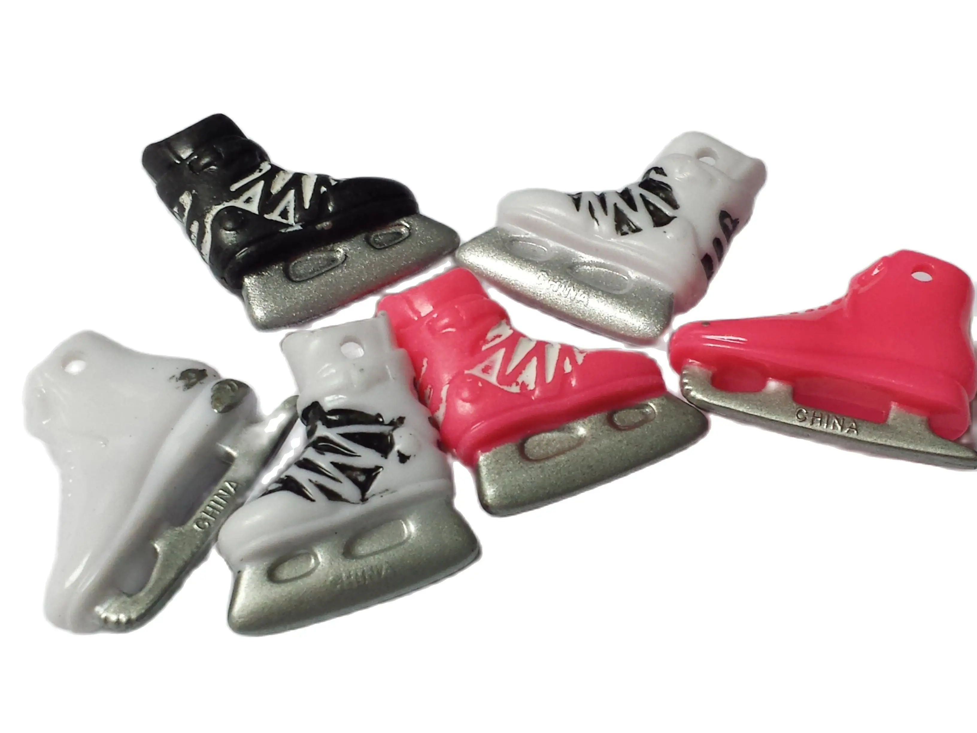 12Pcs VINTAGE Plastic Charms-K (Skate Shoe) For Necklace Retro Fashion Jewellery Chain Clip Bead Girl Home Craft Cup Cake Topper Дом и сад