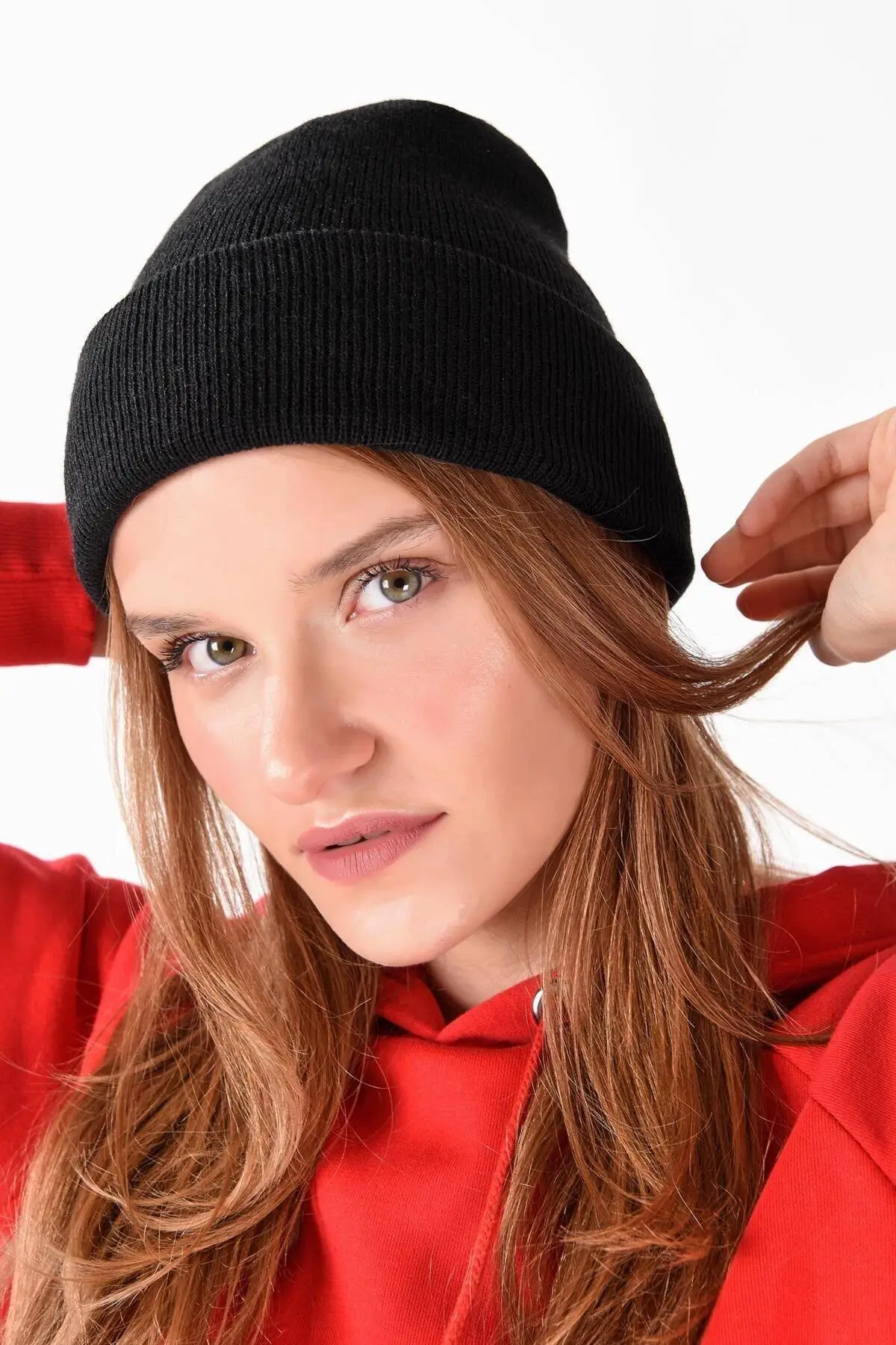 

Autumn winter hat wool beanie Rap music style beanie women painter hat Vintage girls beanie Women warm walking