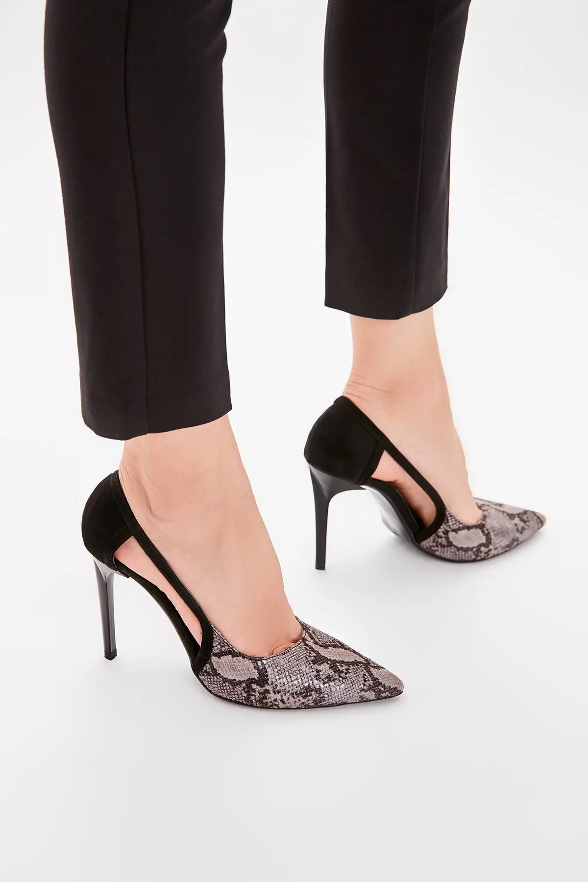Trendyol Black Snake Pattern Women 'S High-Heeled Shoes TAKAW20TO0047 | Обувь