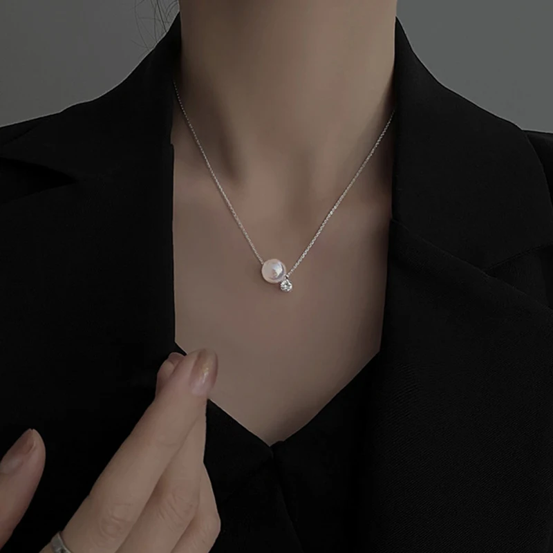 

Korean Fashion Pearl Crystal Zircon Necklace for Women Elegant Simple Silver Pendant Link Chain Girls Jewelry on the Neck