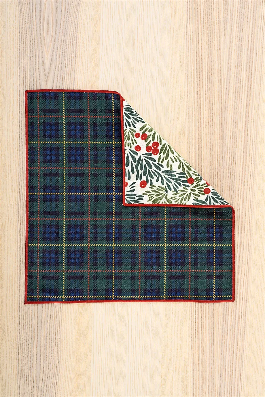 

4 units Red- Green double side patterned handkerchief Pieces Placemat Diameter 45x45 cm dinner serving products table napkin t