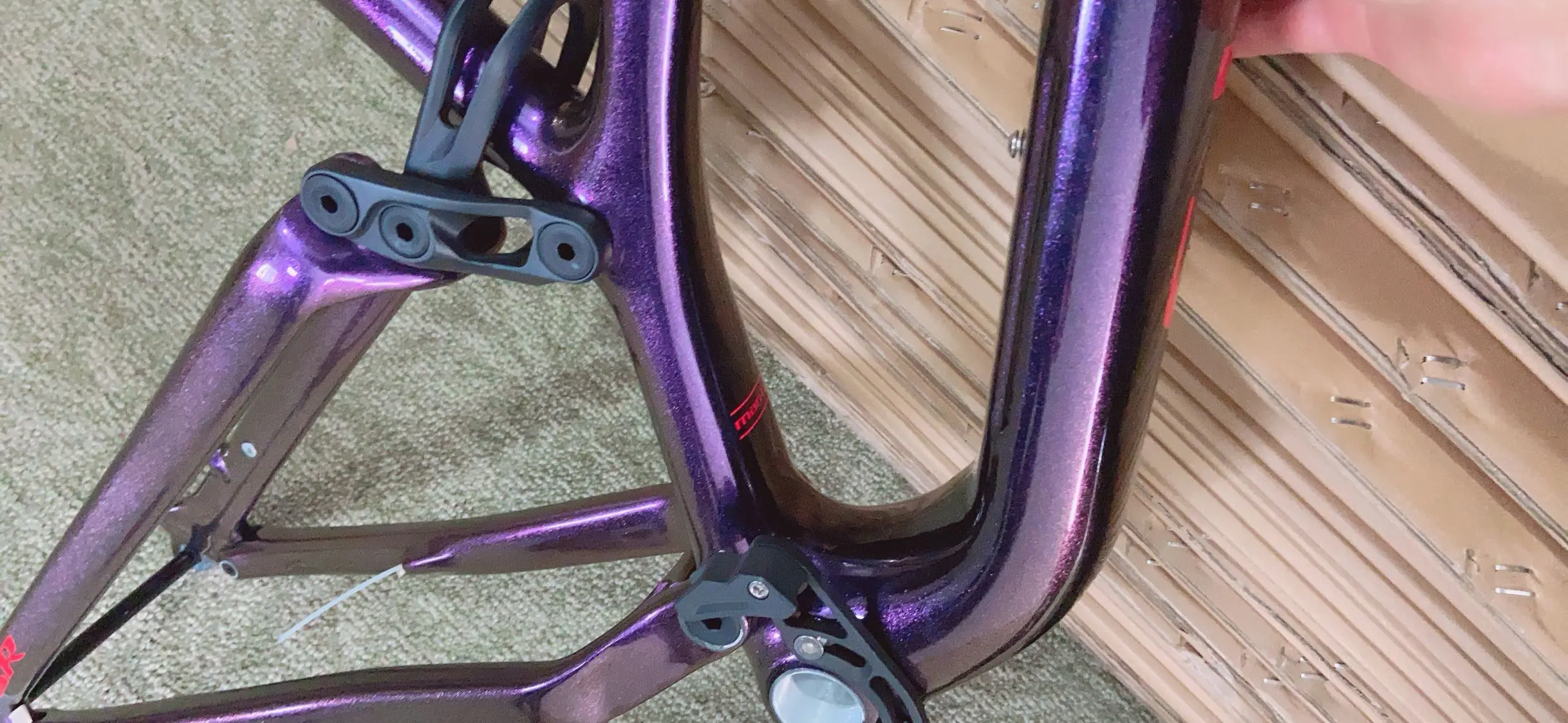 

2021 style Mountain suspension frame chameleon color MTB carbon frame T1100 ud glossy suspension bike frame M L size in stock