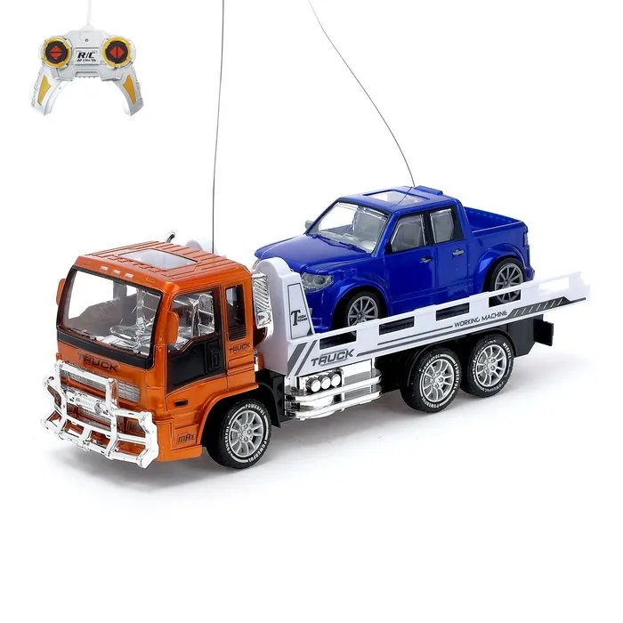 Набор машин радиоуправляемых Грузовик эвакуатор + пикап работают от