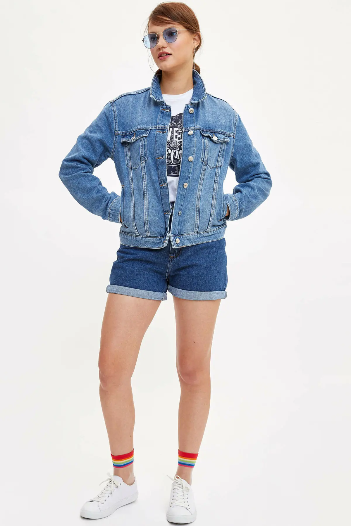 Женские джинсовые куртки DeFacto простые винтажные с дырками свободные Coat J4279AZ19AU на