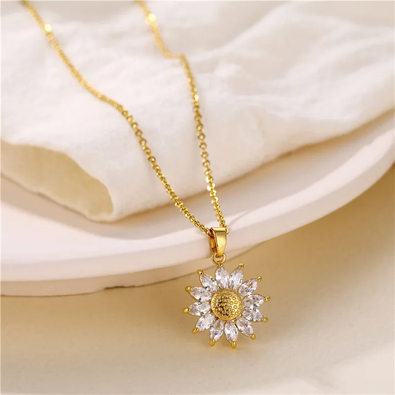 New Stainless Steel Sunflower Pendant Necklace For Women Gold Color Charm Daisy Flower Choker Necklace Girl Wedding Jewelry