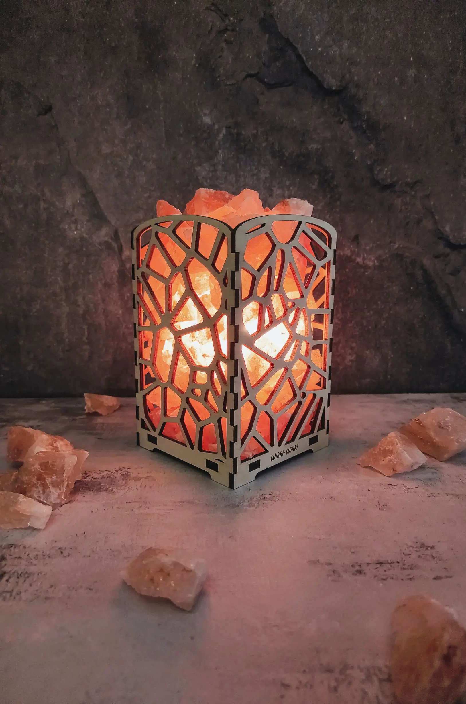 Соляная лампа для профилактики ОРВИ ночник дома |