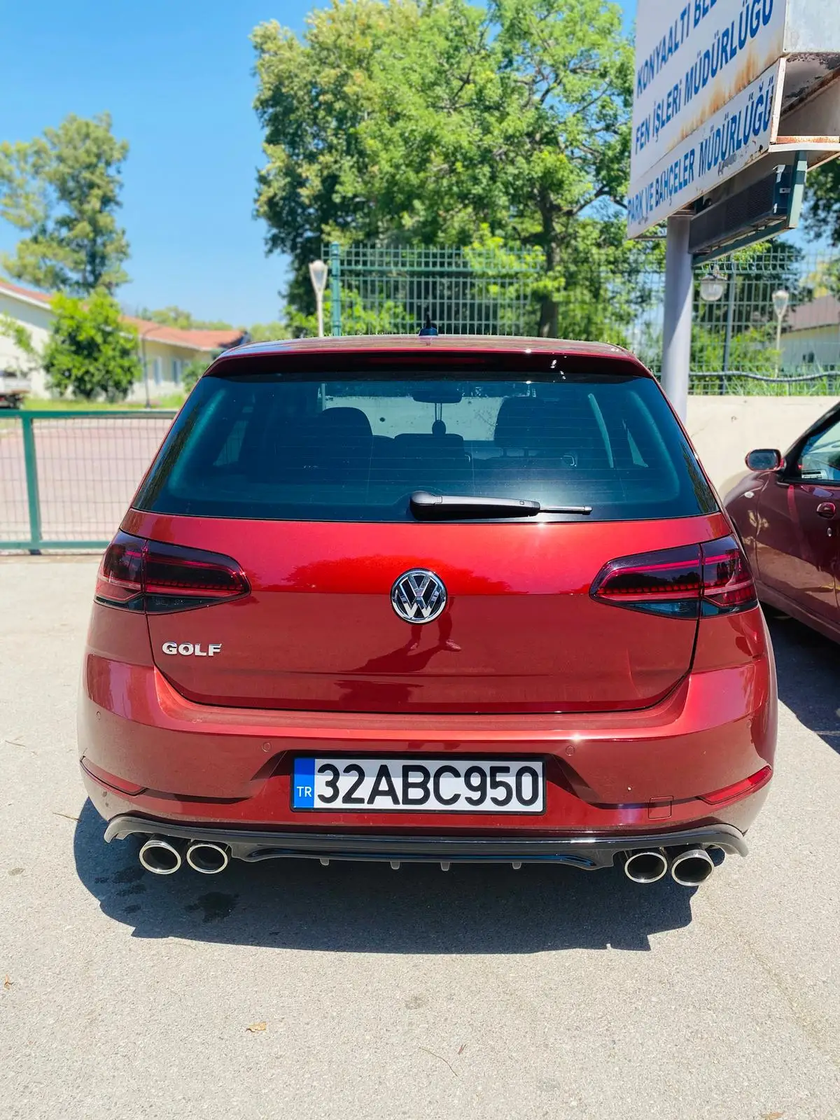 

VW Golf 7.5 4 Dr sports tail rear bumper lip diffuser for Golf 2017 - 2018 - 2019 - 2020 plastic Diffuser Bright Black