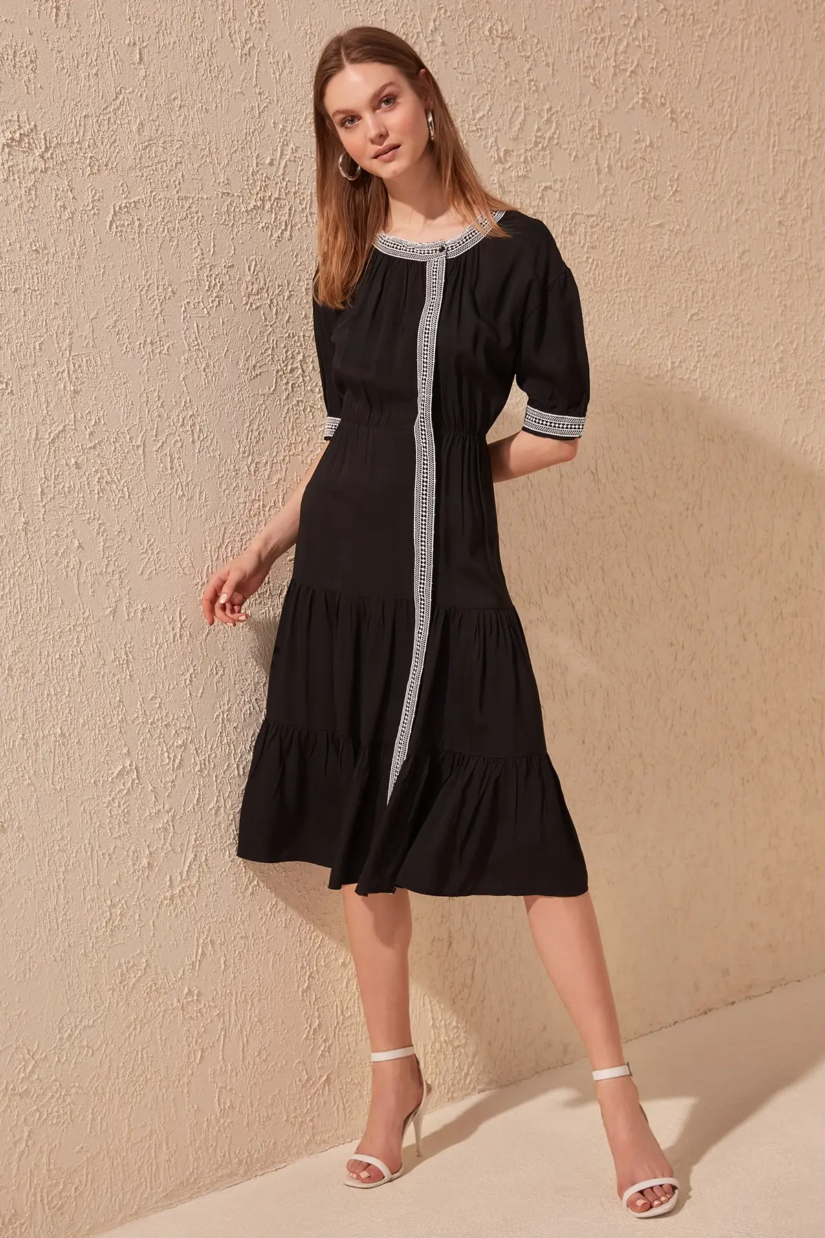 Кружевные детали TWOSS20EL0499|Женские платья| |