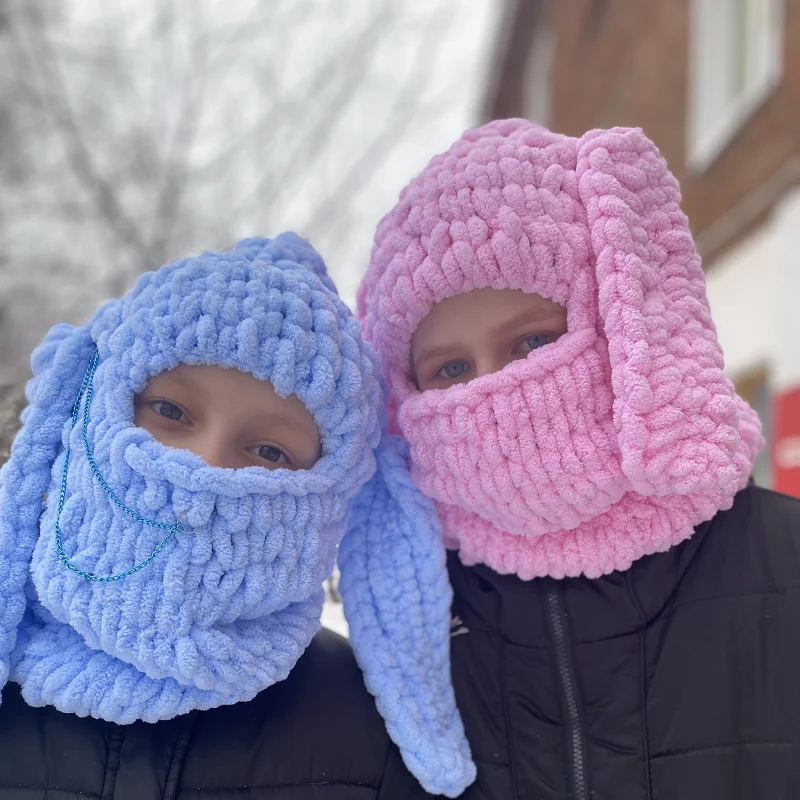 Шапка Балаклава вязаная тренд сезона ализе пуффи зима весна теплая нежная заячьи