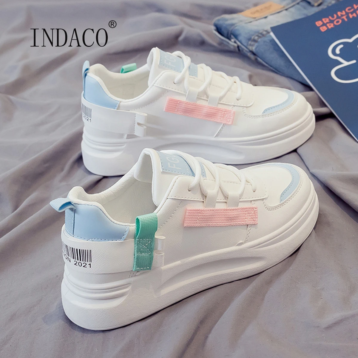 

Женские кроссовки на плоской платформе, повседневные спортивные белые кроссовки смешанных цветов, со шнуровкой, для весеннего сезона 2021