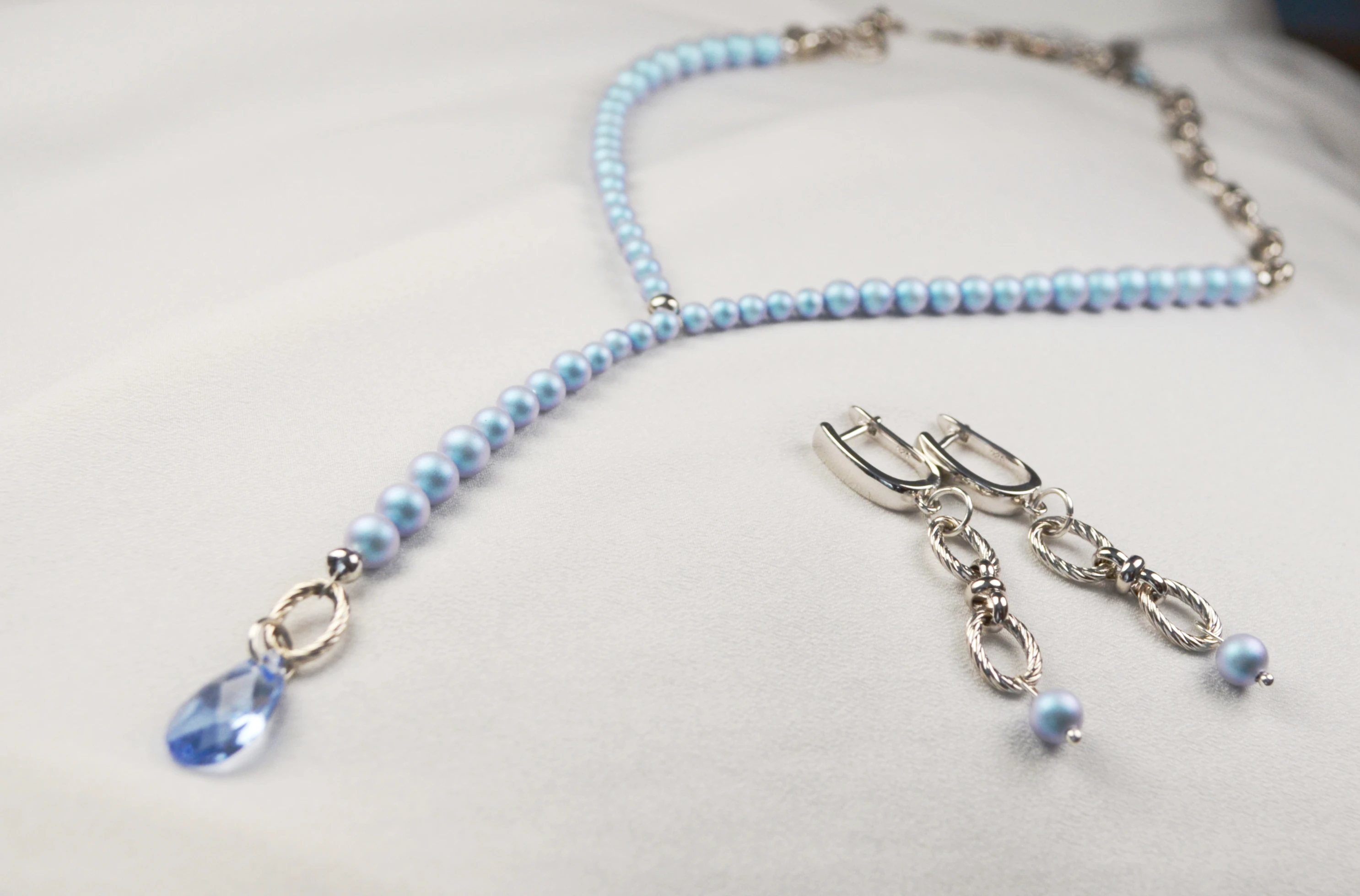 Набор украшений - ожерелье и серьги из жемчуга и кристаллов Сваровски для девочек и женщин, бижутерия.