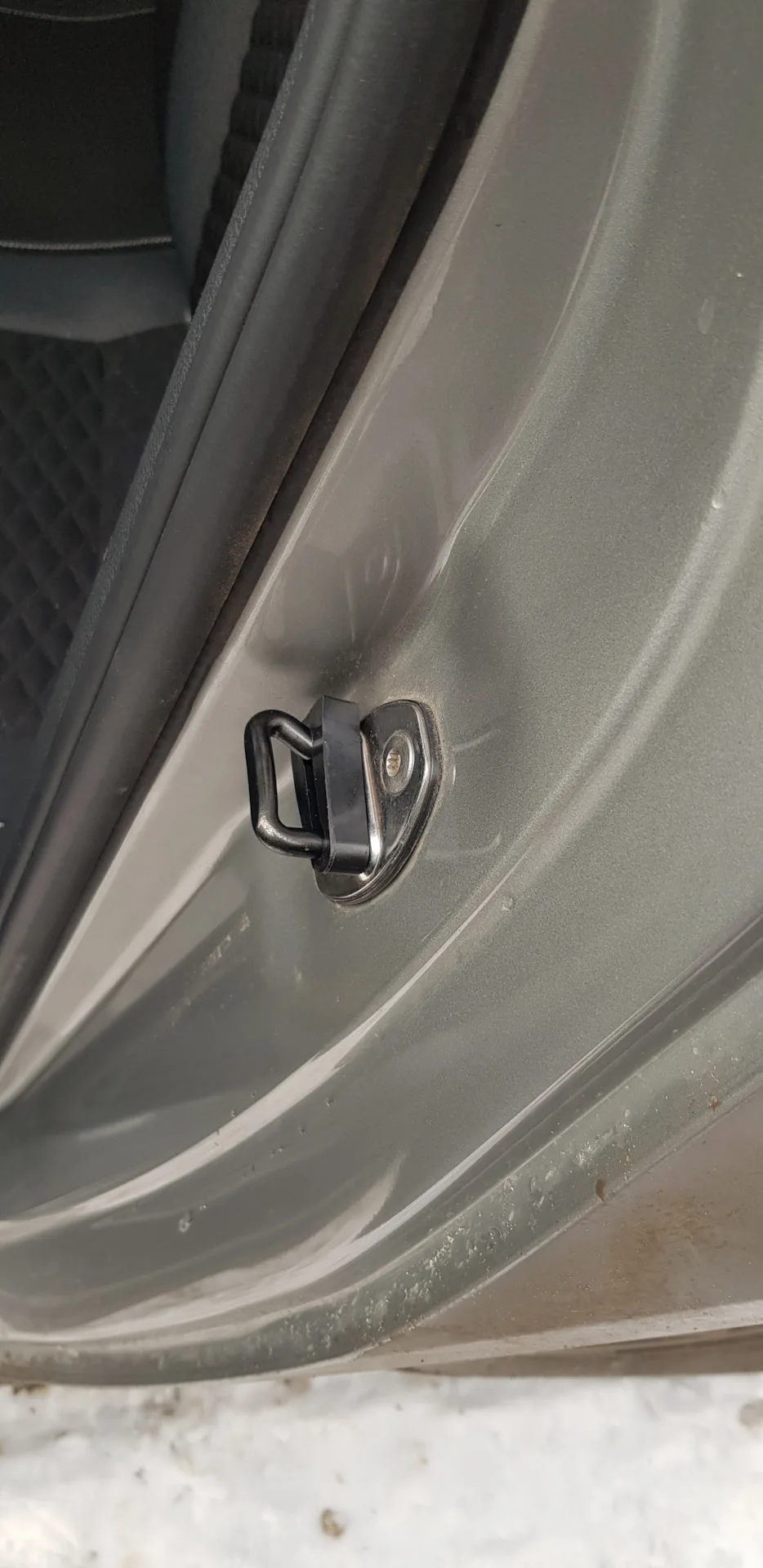 Демпферы замков дверей VW Tiguan 4E4837763 | Автомобили и мотоциклы