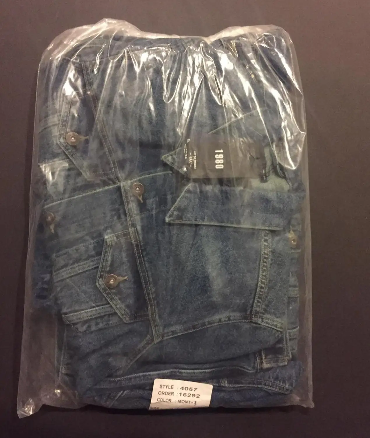 

WHOLESALE 4 PIECES HW 1980 JEANS MENS DENIM JACKET BUNDLE for BOUTIQUES FEDEX