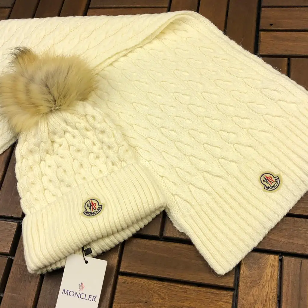 

2021 Men Women Scarves Weft Scarf Wrap Luxury Fashion Brand Casual Neckwear Accessory Popular New Season Man Woman Unisex Model