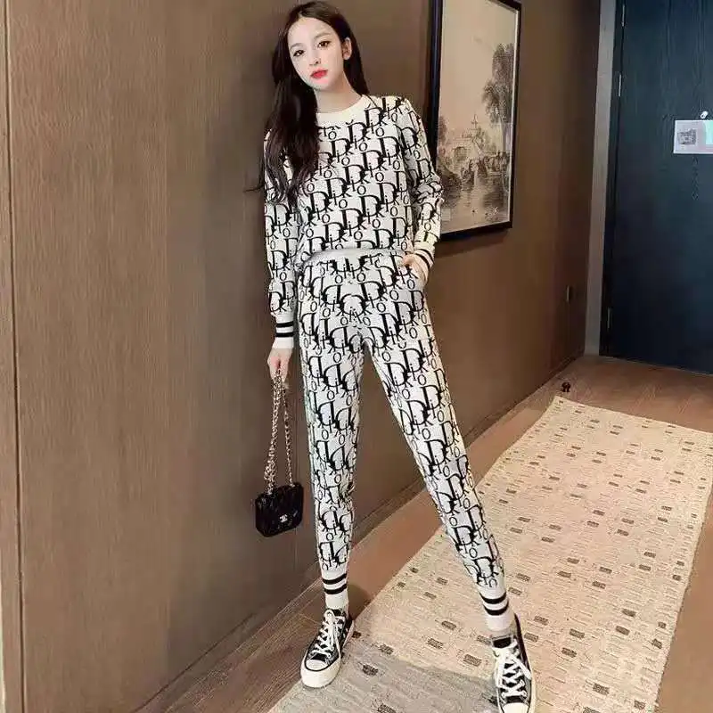 

2021 Spring And Autumn New Ladies Net Celebrity Fashion Knitted Suit Western Style Leisure Sports Age Reduction Two-Piece Suit