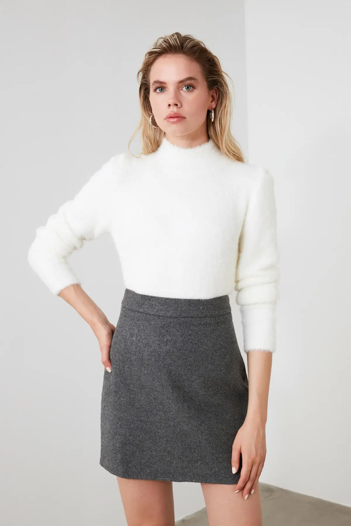 Мини юбка Trendyol Anthracite TWOAW20ET0338|Женские юбки| |