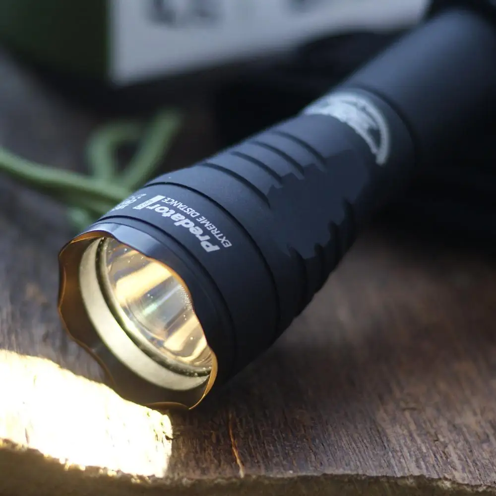 Светодиодный Тактический фонарь Armytek Predator XHP35 HI LED Дальнобойный Подствольный