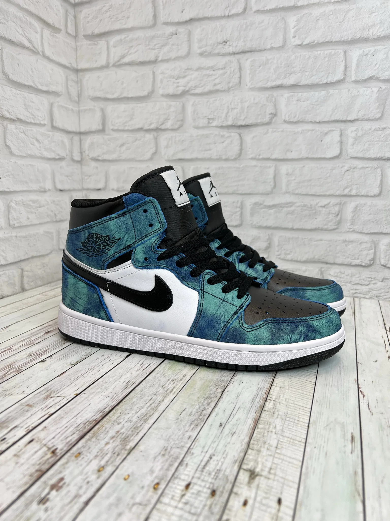 Кроссовки Nike Air Jordan 1 Tie-dye мужские бирюзовые |