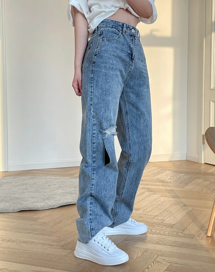 woman straight long jeans with hole