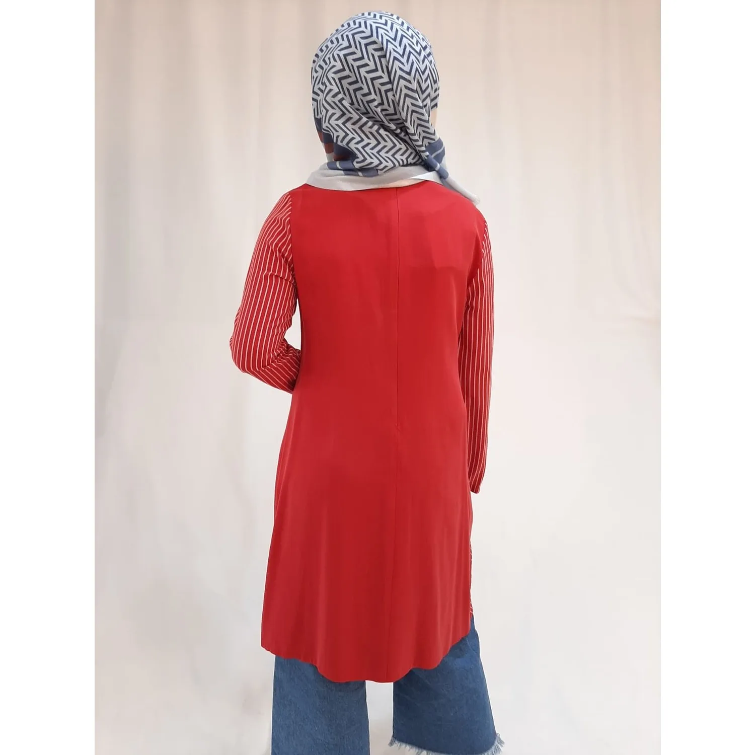 

Qetenn 2062 Tunic Red