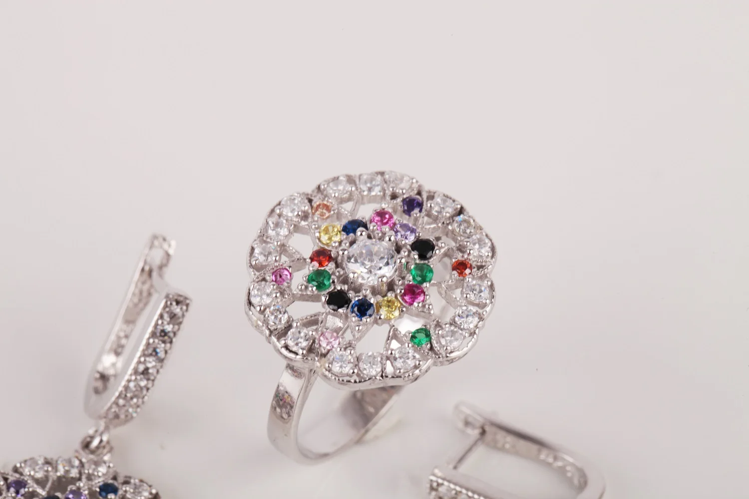 

UM US JEWELRY Zircon Cubic Zirconia Rhodium Plated Daisy 925 Sterling Silver Triple Set