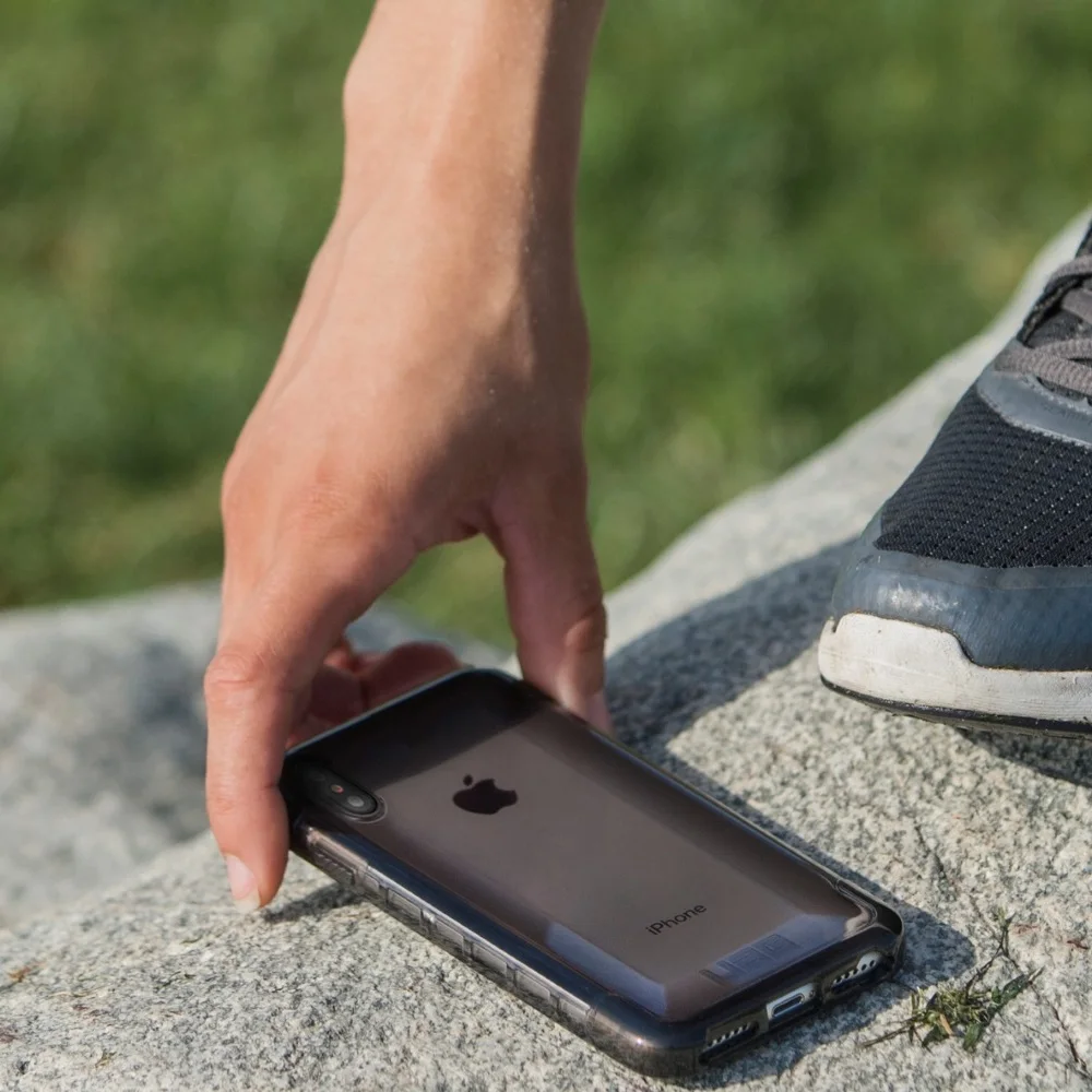 Чехол UAG для iPhone X/XS серия Plyo противоударный резиновый борт защищает экран