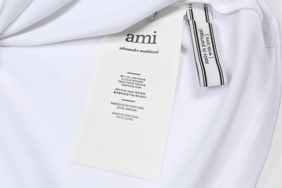 

21ss New luxurious brands design Ami Paris White Cotton Tee Shirt Men Women Streetwear Sweatshirt Outdoor T-shirts