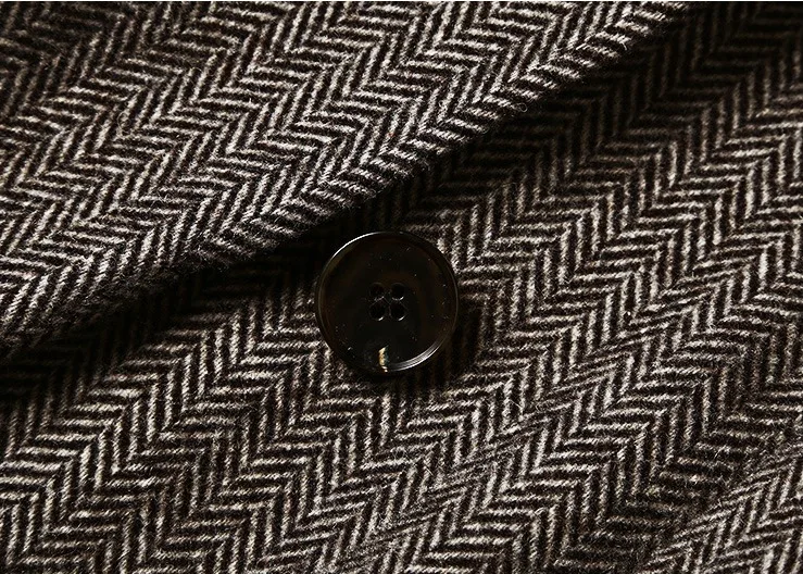 Женское шерстяное однобортное пальто с квадратным воротником и длинными